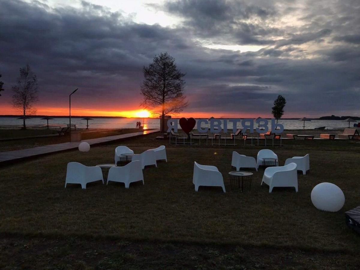 Sezon Hotel Svityaz' ภายนอก รูปภาพ